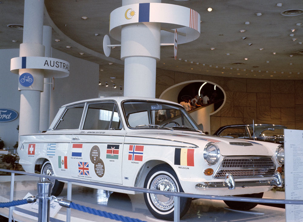 1964 Ford (England) Cortina International Car of t 0401-7661