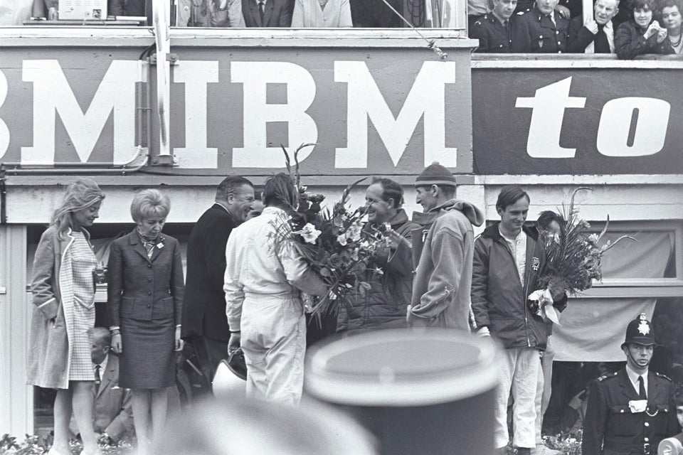 1966 Ford GT40 Mk II - Le Mans Podium 0401-9797