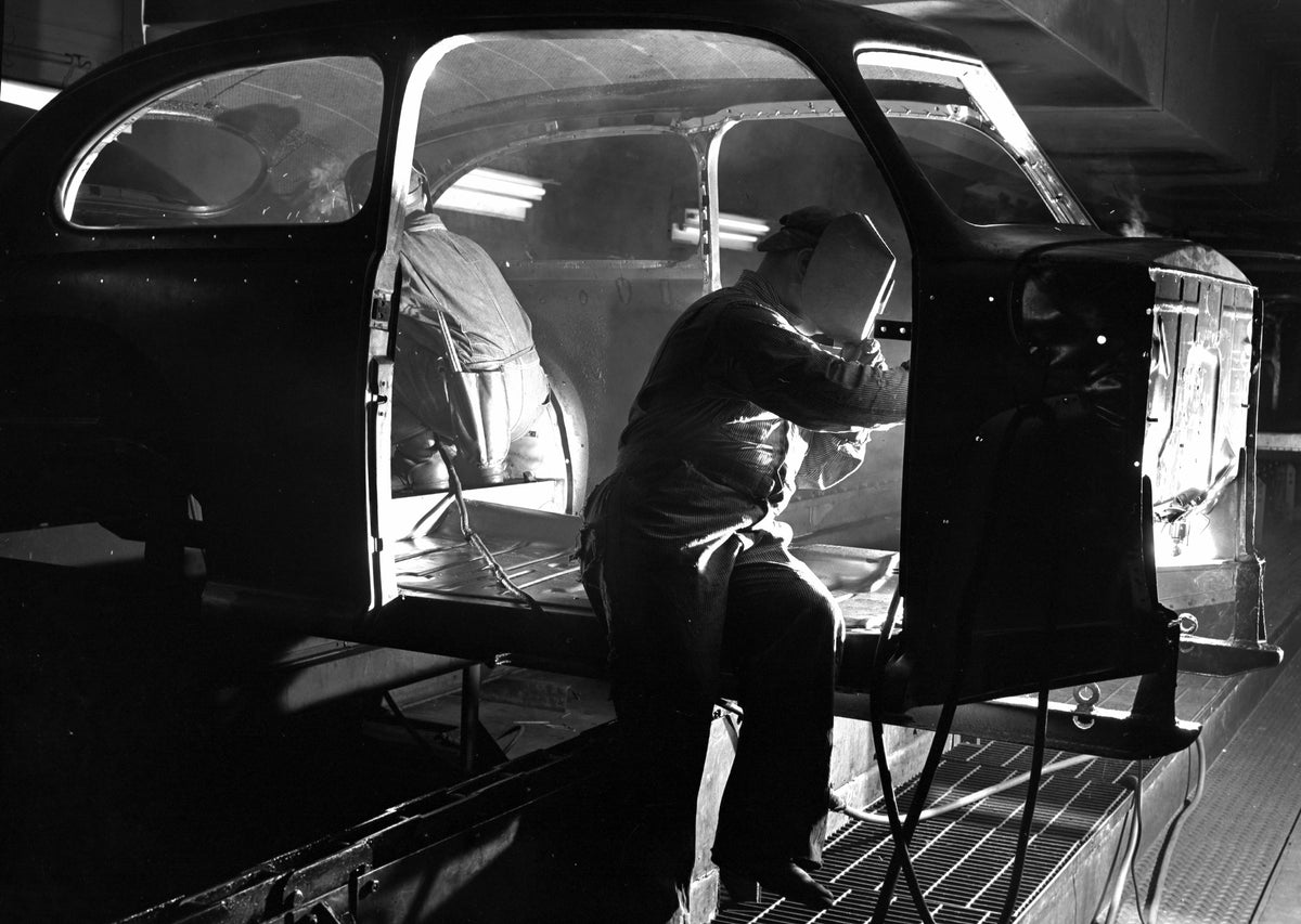 1946 Ford Rouge body shop
