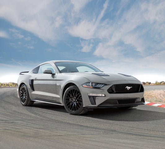 MUSTANG GT 4Front PssngrBlueStaticFastBack 0404-4957