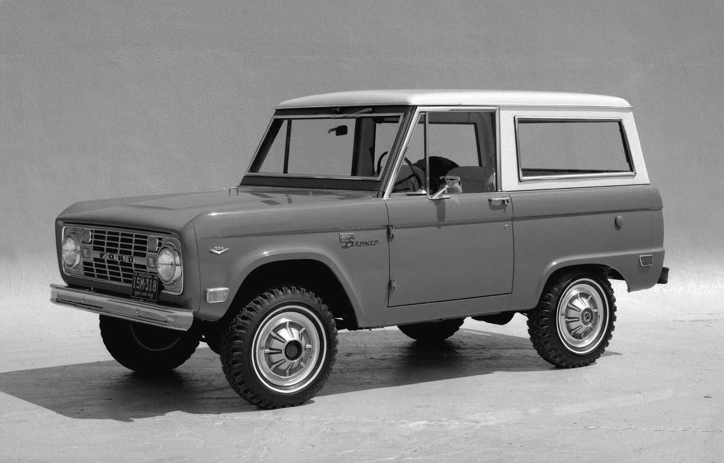 Ford Bronco  0404-5045