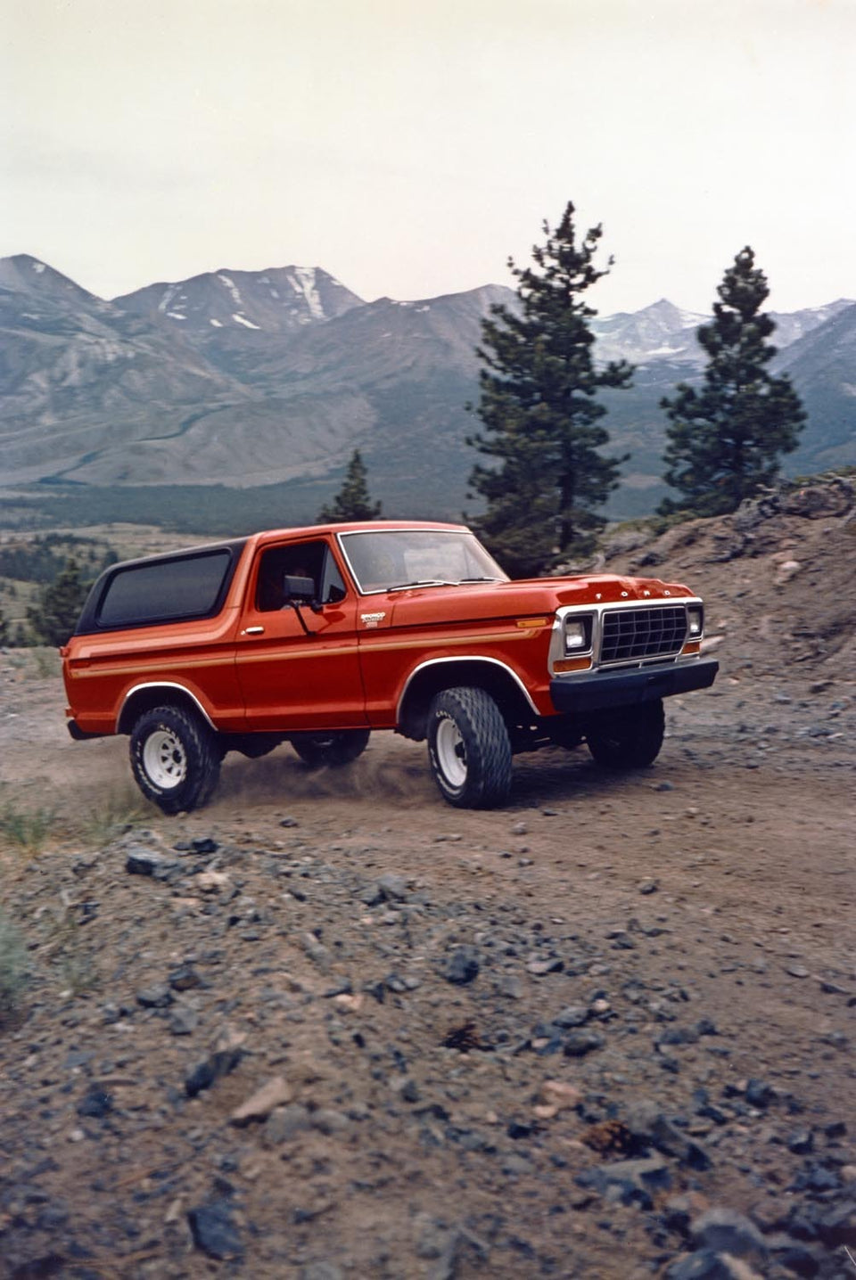 Ford Bronco  0404-5052