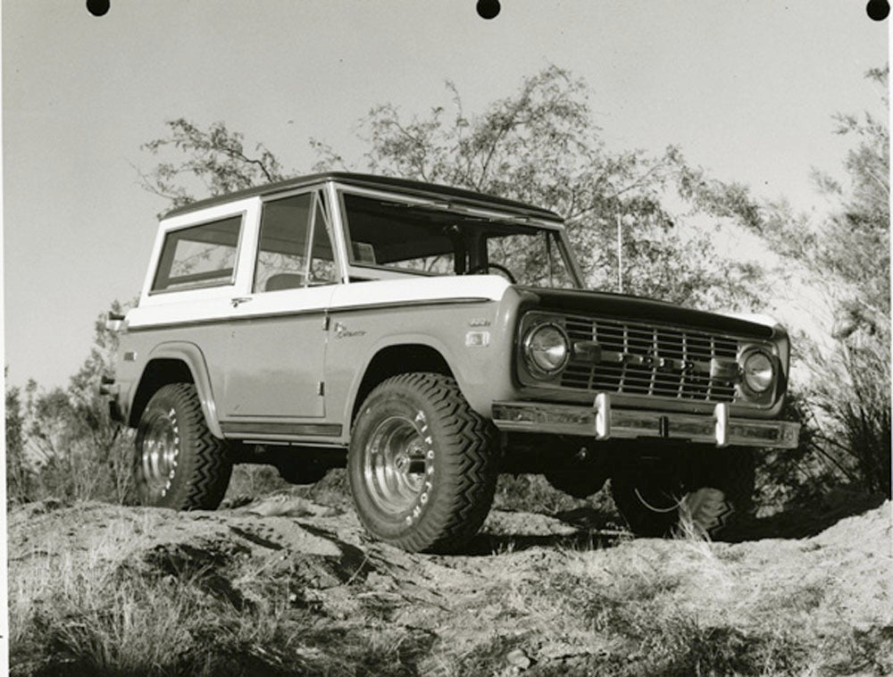 Ford Bronco  0404-5223