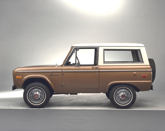 Ford Bronco 0404-5240