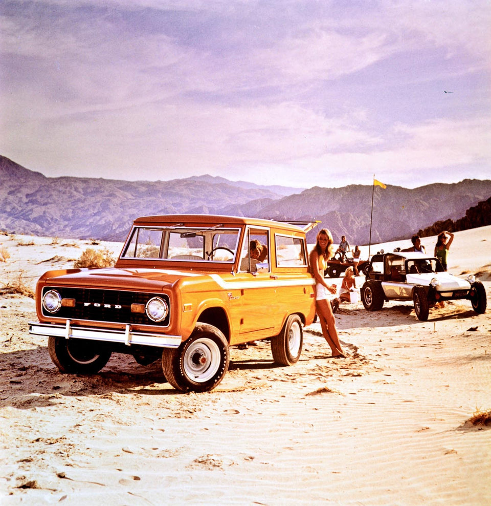 Ford Bronco  0404-5242