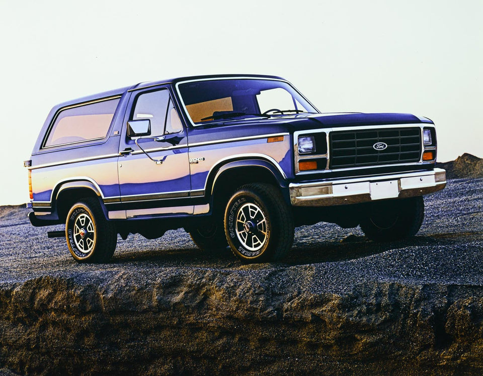 Ford Bronco  0404-5253