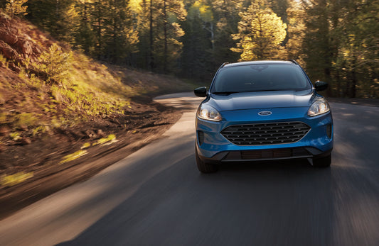 Escape SE Sport DdFront MotnCountryRd  0404-5752