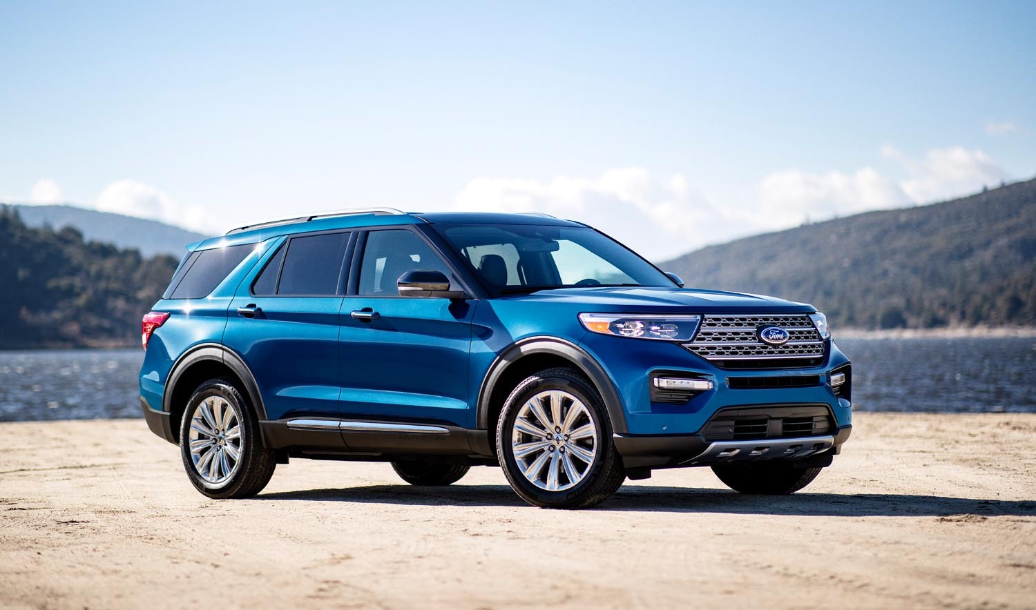 2022 Ford Explorer  0404-6947