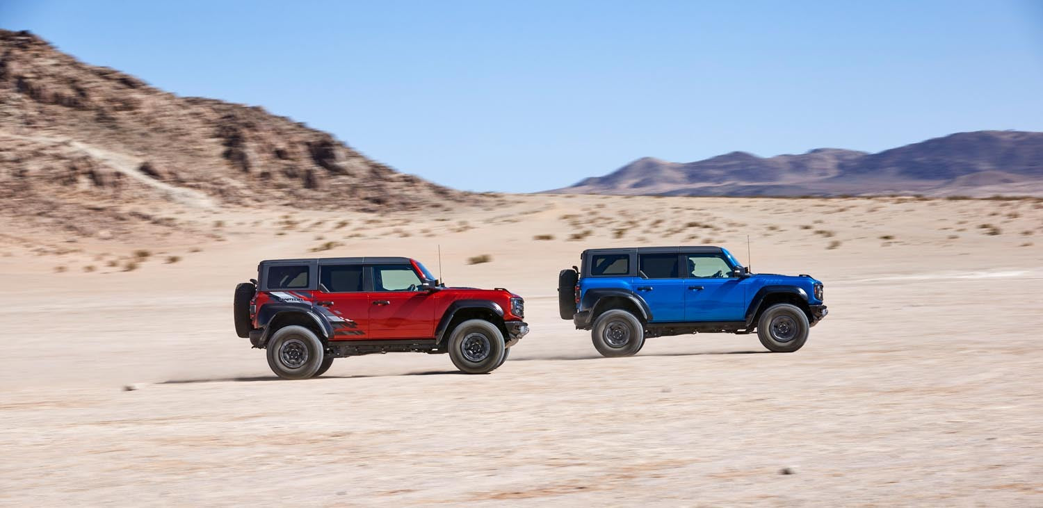 2022 Ford Bronco Raptor off road Velocity Blue  0404-7203