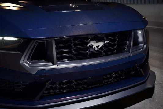 Mustang Dark Horse  0404-7332