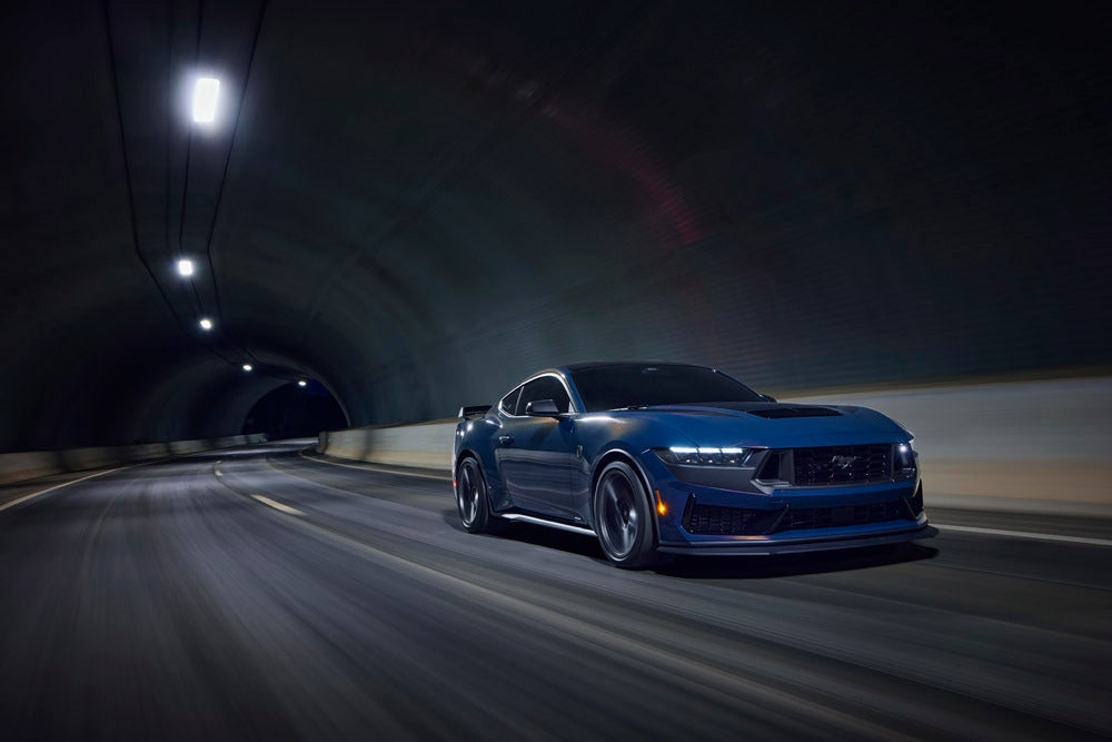 Mustang Dark Horse  0404-7343