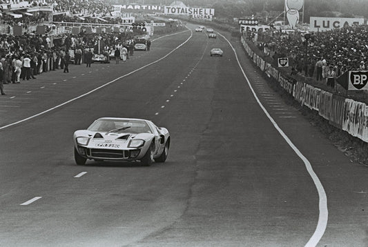 1966 Le Mans - Rindt / Ireland (Ford GT40) 0999-0057