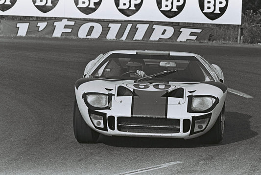 1966 Le Mans - Neerpasch / Ickx (Ford GT40) 0999-0064