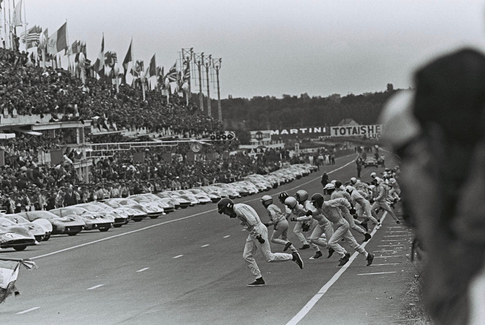 1966 Le Mans - Le Mans Start  0999-0114