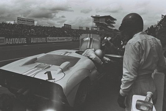 1966 Le Mans - Miles / Hulme (Ford Mk II) 0999-0171