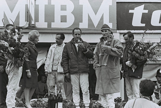 1966 Le Mans - Champions Photo  0999-0182