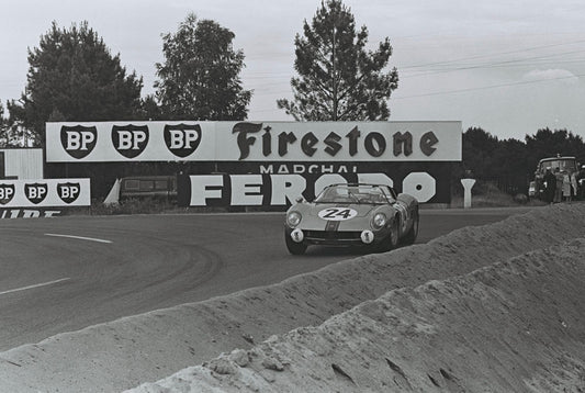 1966 Le Mans - Sauer / de Mortemart (Serenissima Spider) 0999-0226