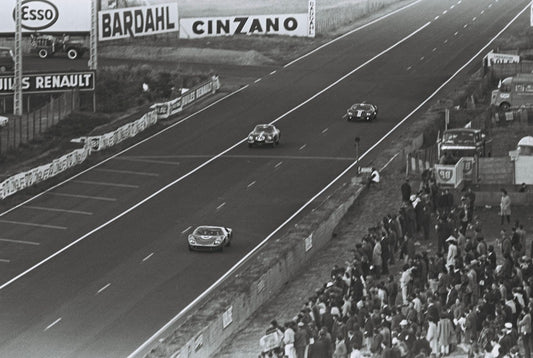 1966 Le Mans - Bucknum / Hutcherson (Ford Mk II) 0999-0270