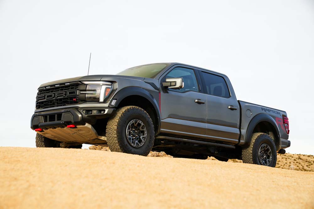 2027 Ford F-150 Raptor R 2027-0030