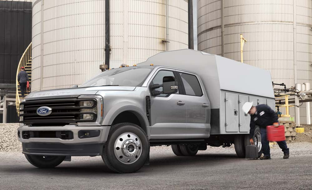 2027 Ford F-450 Platinum 2027-0039
