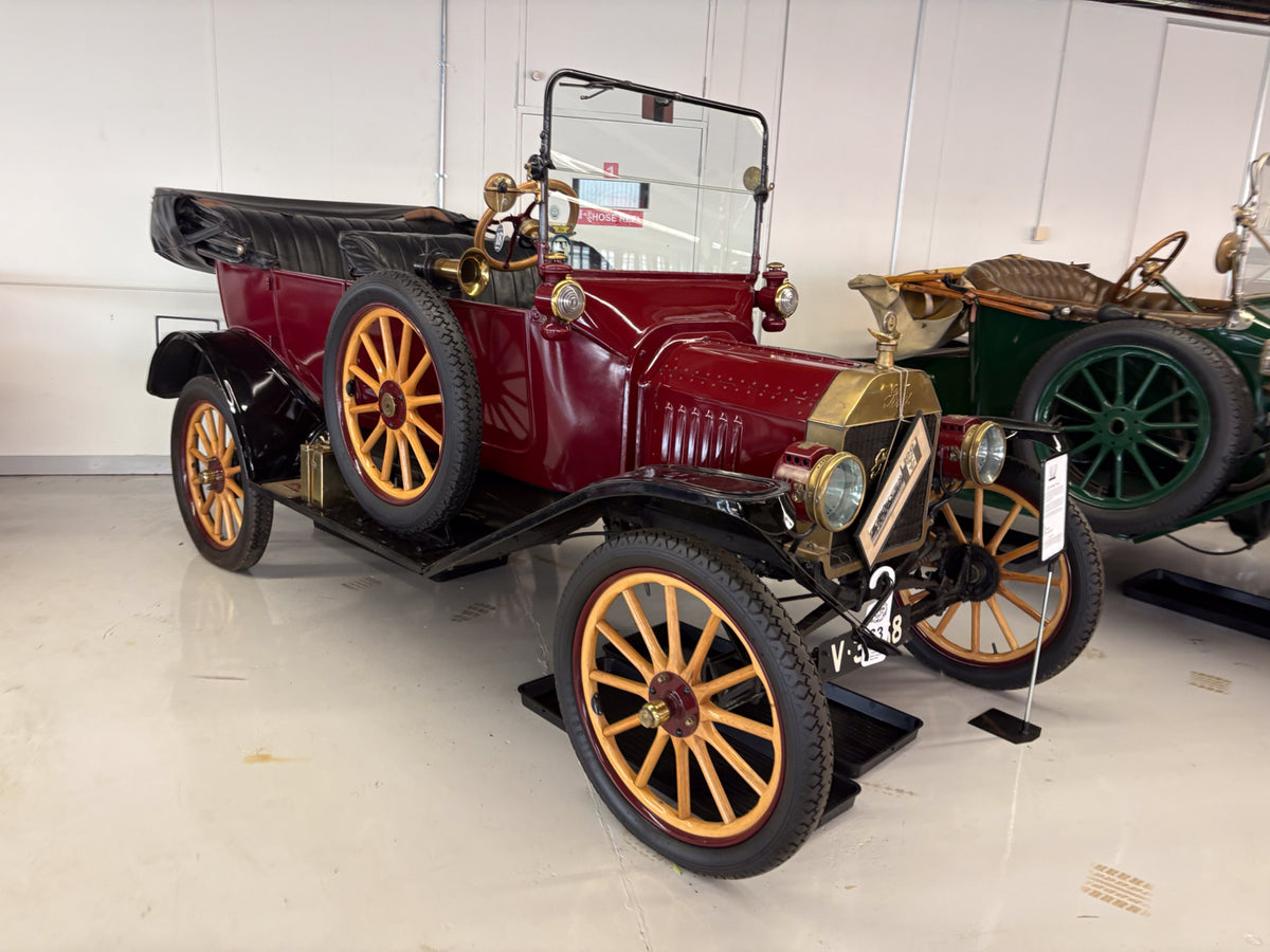 This archival image documents the 1915 Ford Model T and is preserved in the Ford Heritage Vault as part of Ford Motor Company's historic photographic archive. Free for personal, non-commercial use. Ford Heritage Vault reference AR-2024-9.4.94.