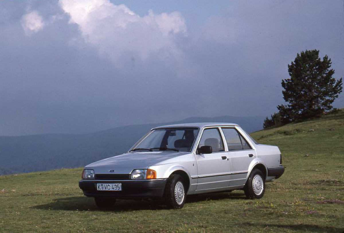This archival image documents the 1986 Ford Orion Mark II in scenic field and is preserved in the Ford Heritage Vault as part of Ford Motor Company's historic photographic archive. Free for personal, non-commercial use. Ford Heritage Vault referen...