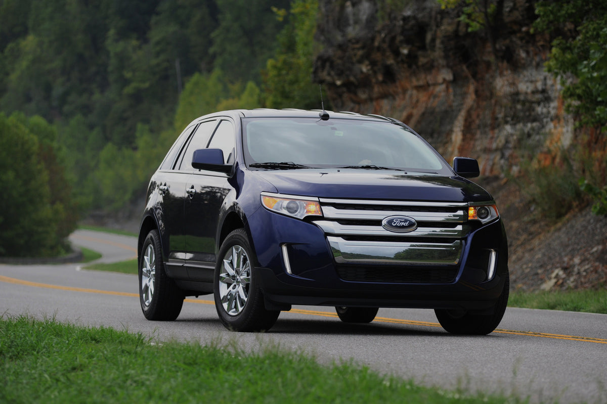 This archival image documents the 2010 Ford Edge scenic road and is preserved in the Ford Heritage Vault as part of Ford Motor Company's historic photographic archive. Free for personal, non-commercial use. Ford Heritage Vault reference AR-2008-8....
