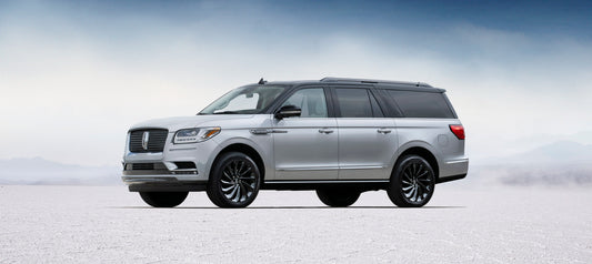 2021 Lincoln Navigator BL Special Edition in scenic desert HV 2021-0024