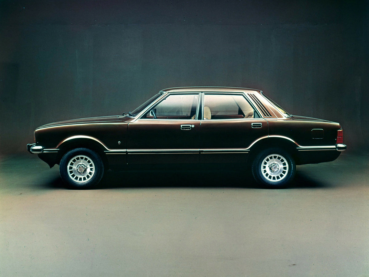 This archival image documents the 1975 Ford Taunus side view in studio and is preserved in the Ford Heritage Vault as part of Ford Motor Company's historic photographic archive. Free for personal, non-commercial use. Ford Heritage Vault reference ...