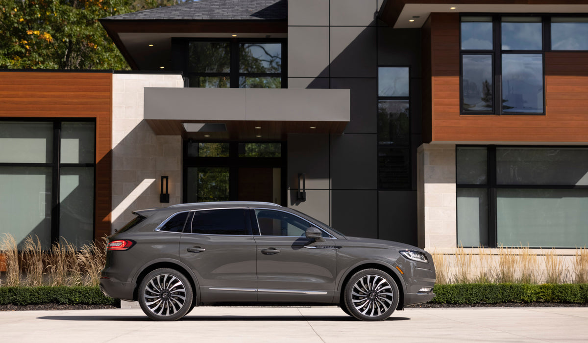 This archival image documents the 2022 Lincoln Nautilus Black Label side view at scenic house R7A0364 and is preserved in the Ford Heritage Vault as part of Ford Motor Company's historic photographic archive. Free for personal, non-commercial use....