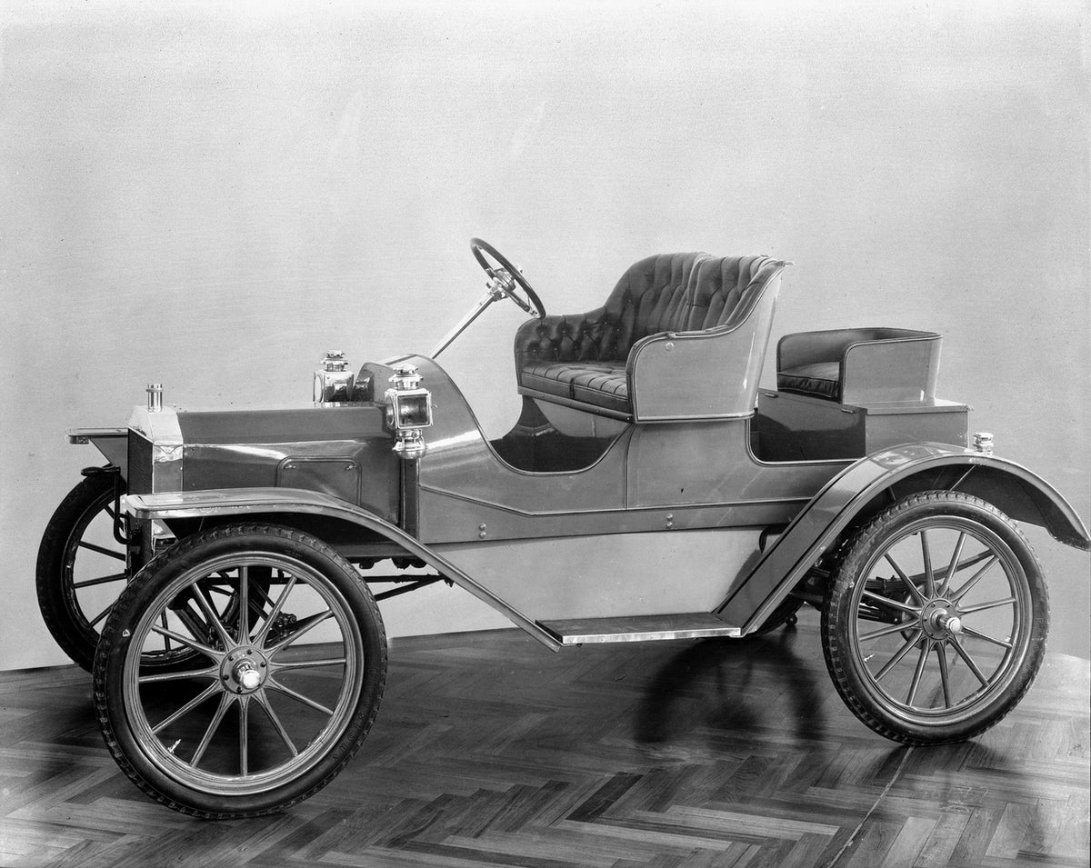This archival image documents the 1908 Ford Model S Roadster and is preserved in the Ford Heritage Vault as part of Ford Motor Company's historic photographic archive. Free for personal, non-commercial use. Ford Heritage Vault reference AR-2008-8....