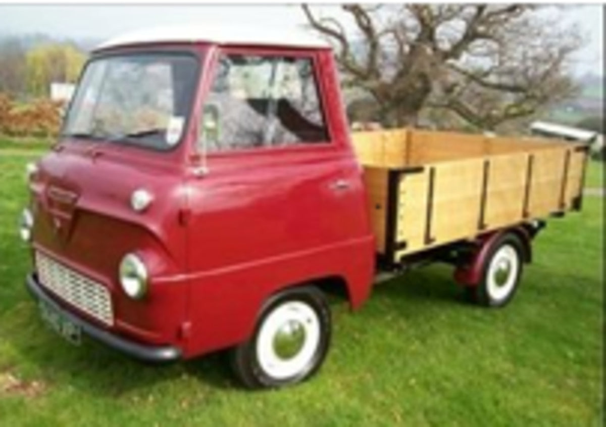 This archival image documents the 1960 Ford Thames 400E and is preserved in the Ford Heritage Vault as part of Ford Motor Company's historic photographic archive. Free for personal, non-commercial use. Ford Heritage Vault reference AR-2024-9.4.123.