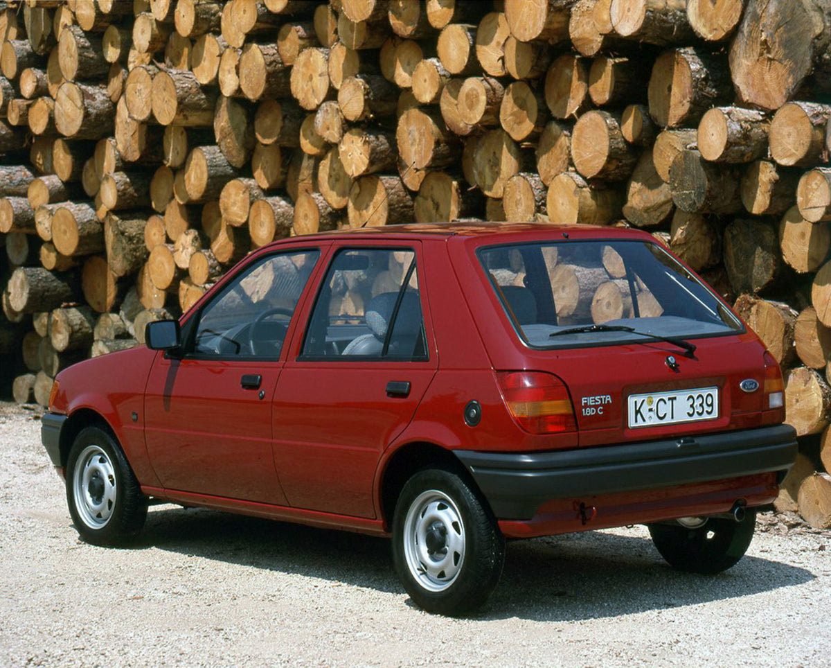 This archival image documents the 1988 Ford Fiesta Mark III 1.8D C LHD rear view with lumber and is preserved in the Ford Heritage Vault as part of Ford Motor Company's historic photographic archive. Free for personal, non-commercial use. Ford Her...