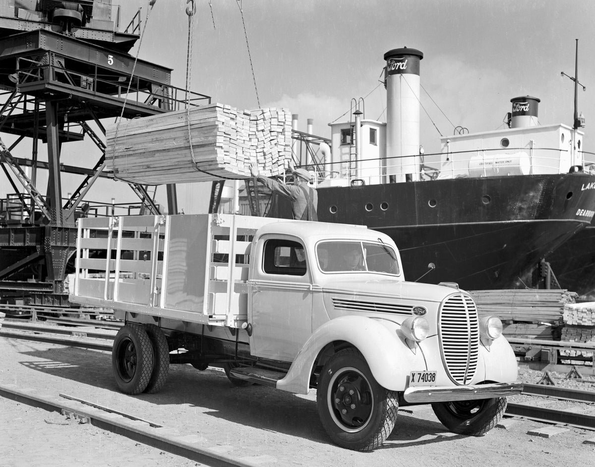 This archival image documents the 1939 Ford V8 Stake Truck AR-2007-5-809 and is preserved in the Ford Heritage Vault as part of Ford Motor Company's historic photographic archive. Free for personal, non-commercial use. Ford Heritage Vault referenc...