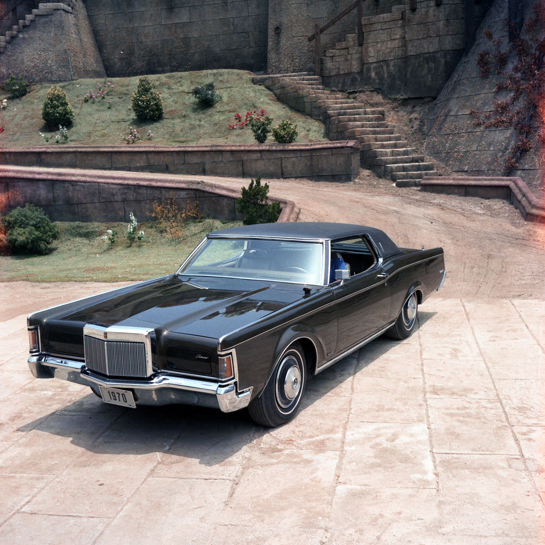 This archival image documents the 1970 Lincoln Continental and is preserved in the Ford Heritage Vault as part of Ford Motor Company's historic photographic archive. Free for personal, non-commercial use. Ford Heritage Vault reference AR-2008-8.1....