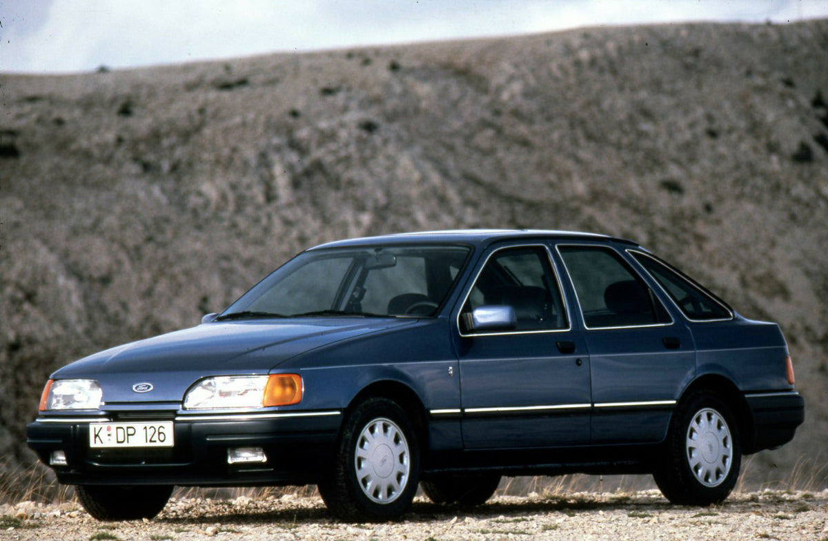 This archival image documents the 1986 Heritage Archive - 1987 1/2 Ford Sierra closeup with scenic rock formation in Spain and is preserved in the Ford Heritage Vault as part of Ford Motor Company's historic photographic archive. Free for personal...