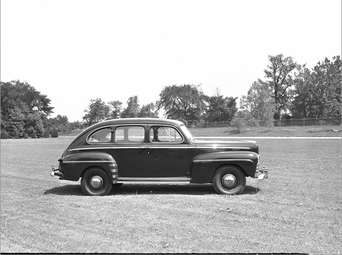 This archival image documents the 1946 Ford Super DeLuxe four-door sedan scenic and is preserved in the Ford Heritage Vault as part of Ford Motor Company's historic photographic archive. Free for personal, non-commercial use. Ford Heritage Vault r...