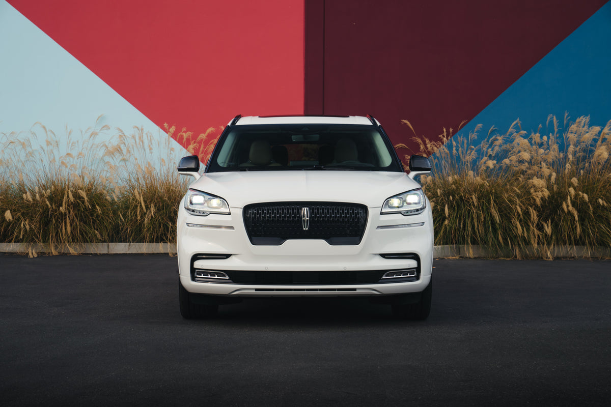 This archival image documents the 2022 Lincoln Aviator Jet Package front view with scenic background and is preserved in the Ford Heritage Vault as part of Ford Motor Company's historic photographic archive. Free for personal, non-commercial use. ...