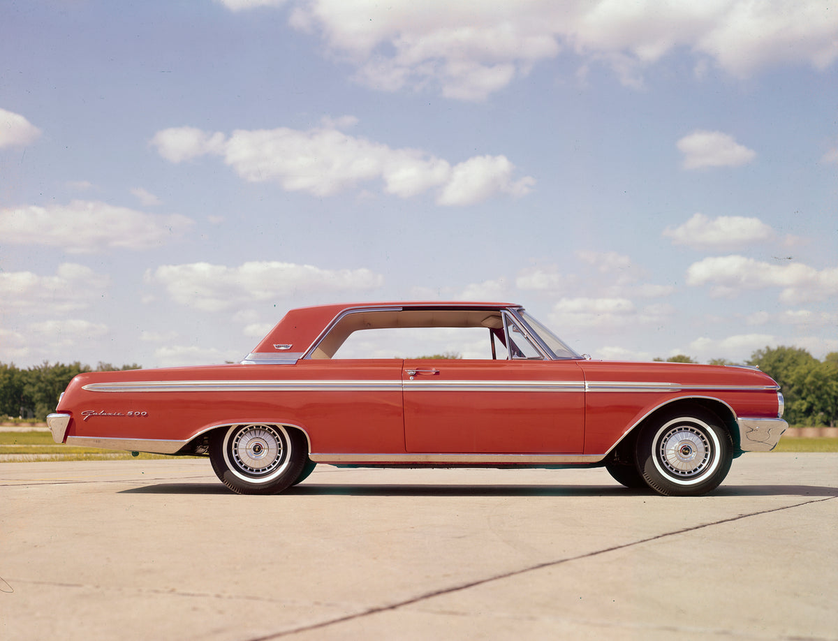 This archival image documents the 1962 Ford Galaxie 500 two-door hardtop and is preserved in the Ford Heritage Vault as part of Ford Motor Company's historic photographic archive. Free for personal, non-commercial use. Ford Heritage Vault referenc...