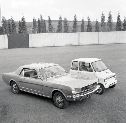 1967 Ford Mustang fastback and Ford Comuta concept at Dunton and Warley HV 1967-0037