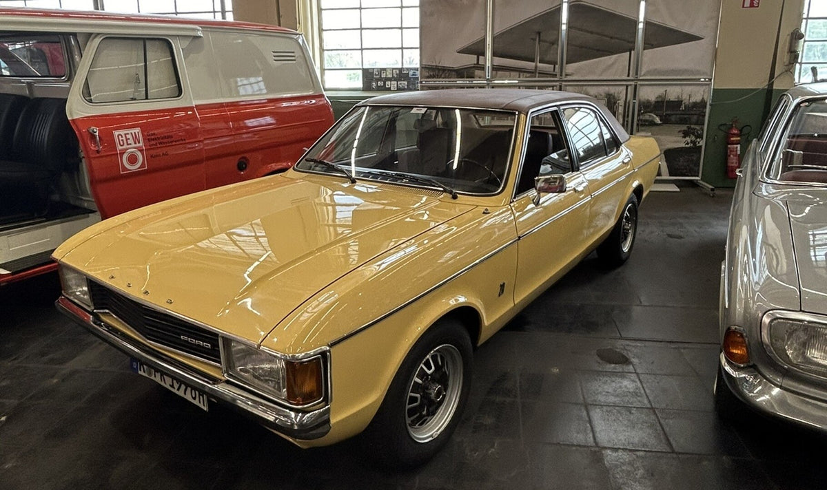 This archival image documents the 1976 Ford Granada Mk I and is preserved in the Ford Heritage Vault as part of Ford Motor Company's historic photographic archive. Free for personal, non-commercial use. Ford Heritage Vault reference AR-2024-9.2.37.
