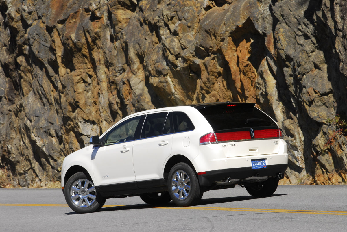This archival image documents the 2007 Lincoln MKX and is preserved in the Ford Heritage Vault as part of Ford Motor Company's historic photographic archive. Free for personal, non-commercial use. Ford Heritage Vault reference AR-2008-8.1.1.1536.