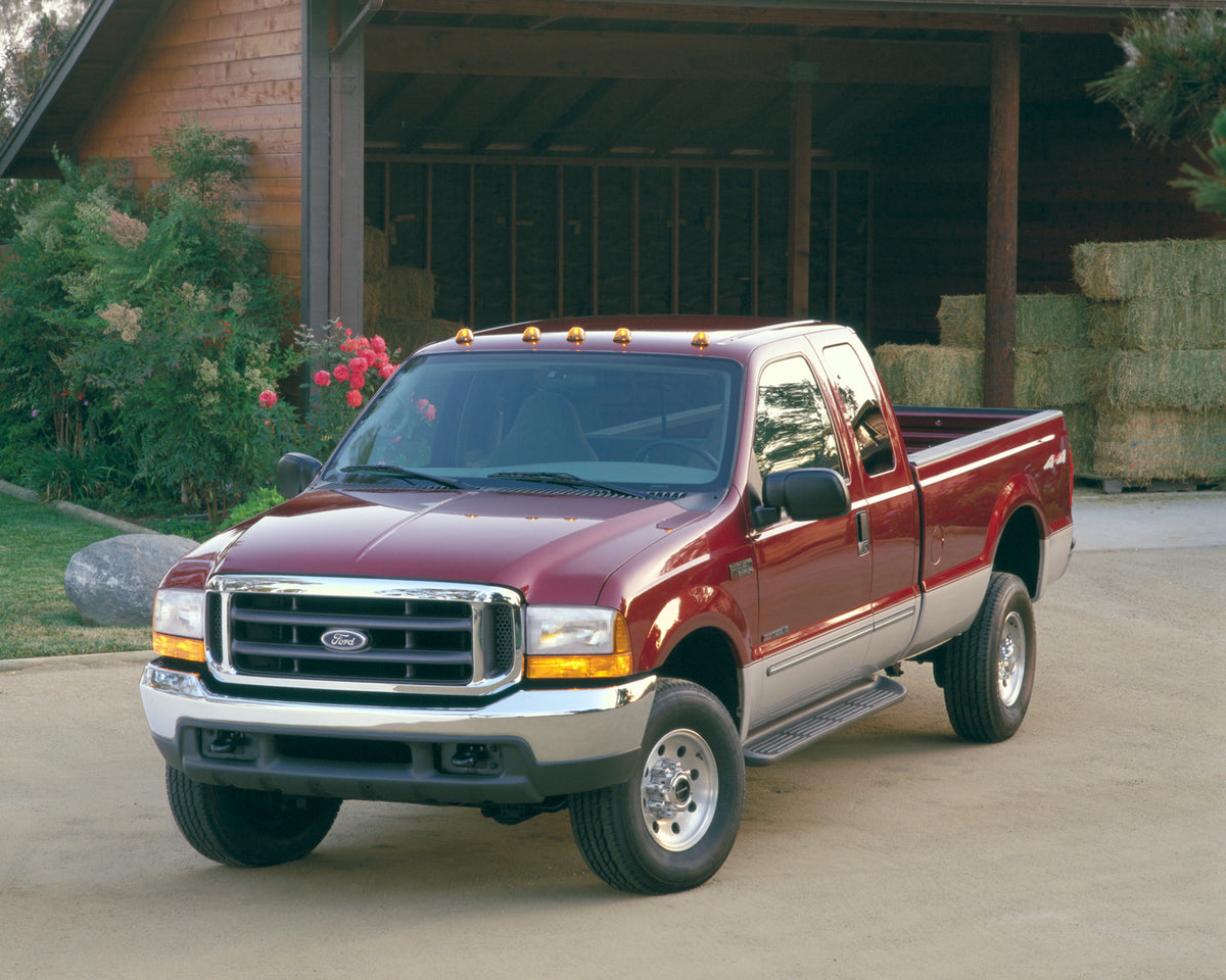 This archival image documents the 2000 Ford F-350 Super Duty XLT SuperCab and is preserved in the Ford Heritage Vault as part of Ford Motor Company's historic photographic archive. Free for personal, non-commercial use. Ford Heritage Vault referen...