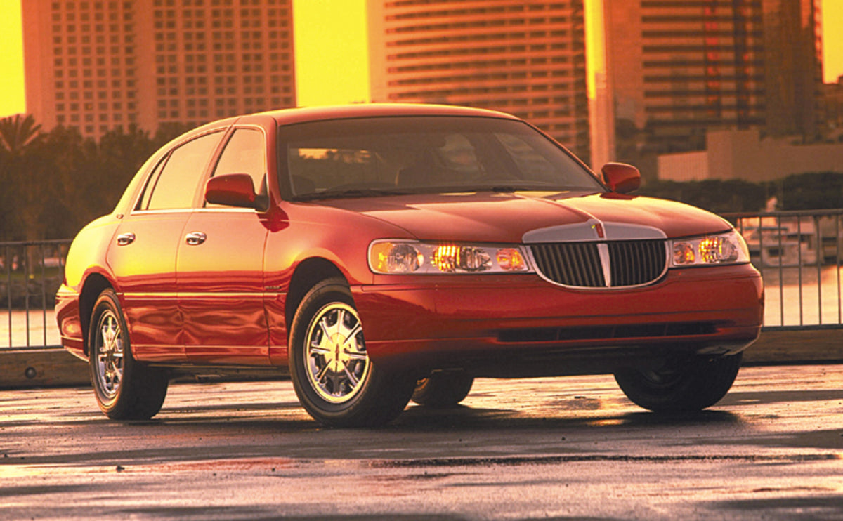This archival image documents the 1999 Lincoln Town Car and is preserved in the Ford Heritage Vault as part of Ford Motor Company's historic photographic archive. Free for personal, non-commercial use. Ford Heritage Vault reference AR-2008-8.1.1.1...