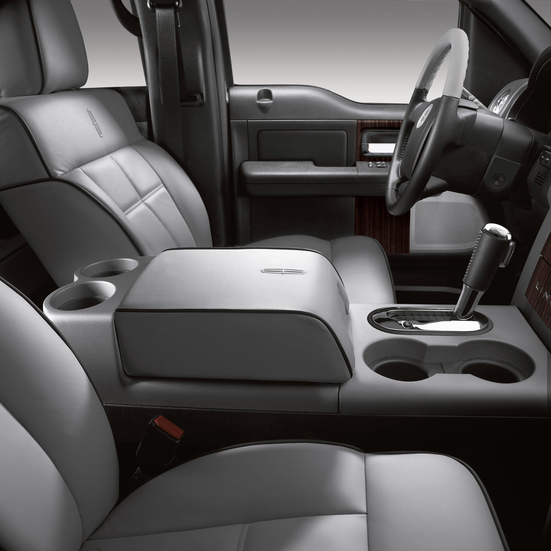 This archival image documents the 2006 Lincoln Mark LT and is preserved in the Ford Heritage Vault as part of Ford Motor Company's historic photographic archive. Free for personal, non-commercial use. Ford Heritage Vault reference AR-2008-8.1.1.1347.