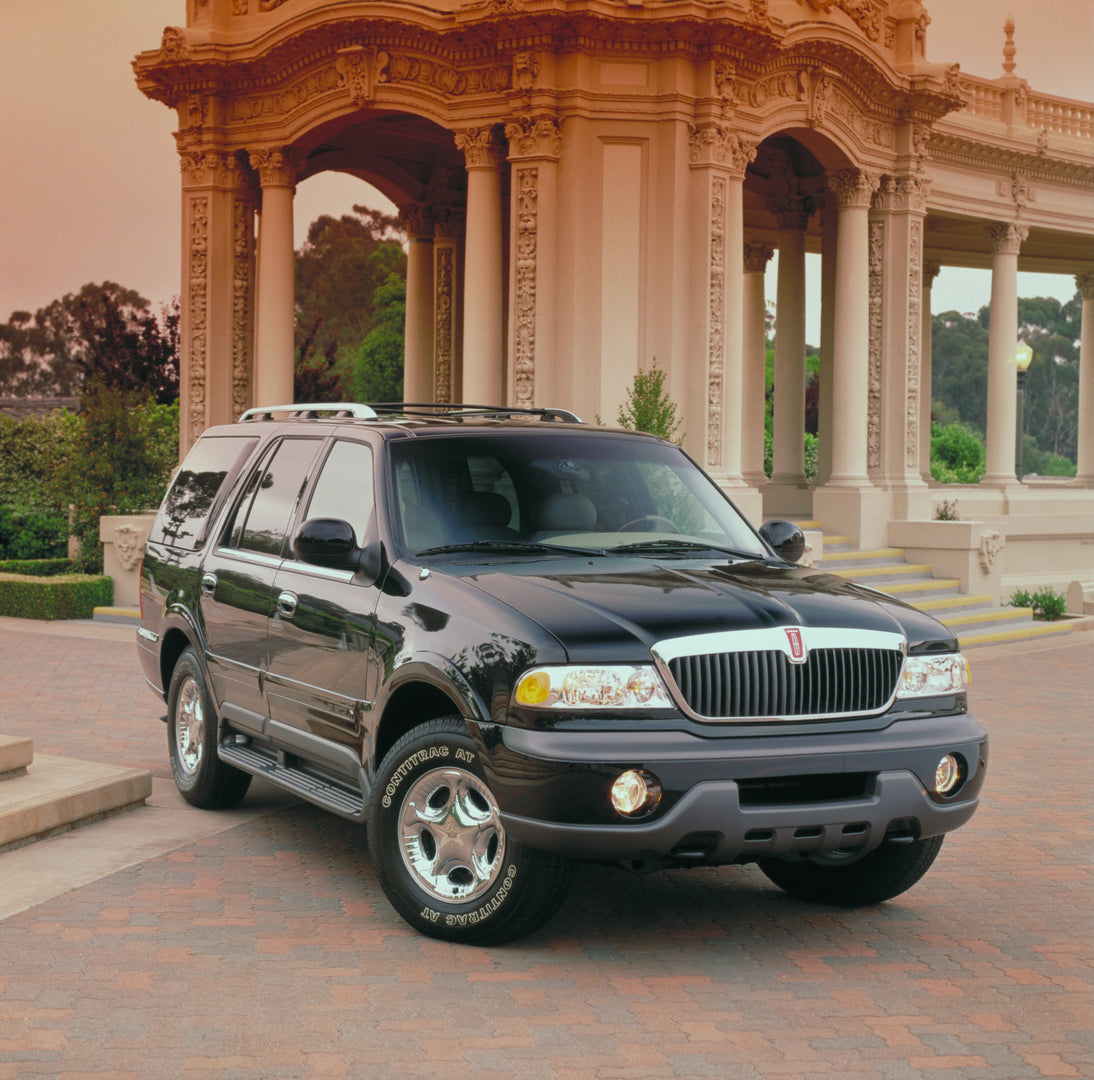 This archival image documents the 1999 Lincoln Navigator and is preserved in the Ford Heritage Vault as part of Ford Motor Company's historic photographic archive. Free for personal, non-commercial use. Ford Heritage Vault reference AR-2008-8.1.1....