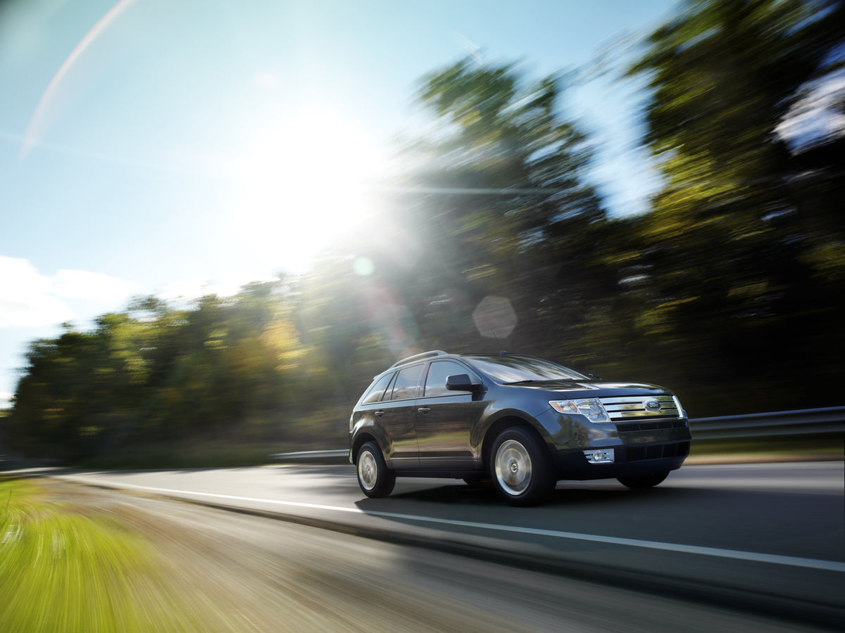 This archival image documents the 2007 Ford Edge and is preserved in the Ford Heritage Vault as part of Ford Motor Company's historic photographic archive. Free for personal, non-commercial use. Ford Heritage Vault reference AR-2008-8.1.2.7553.