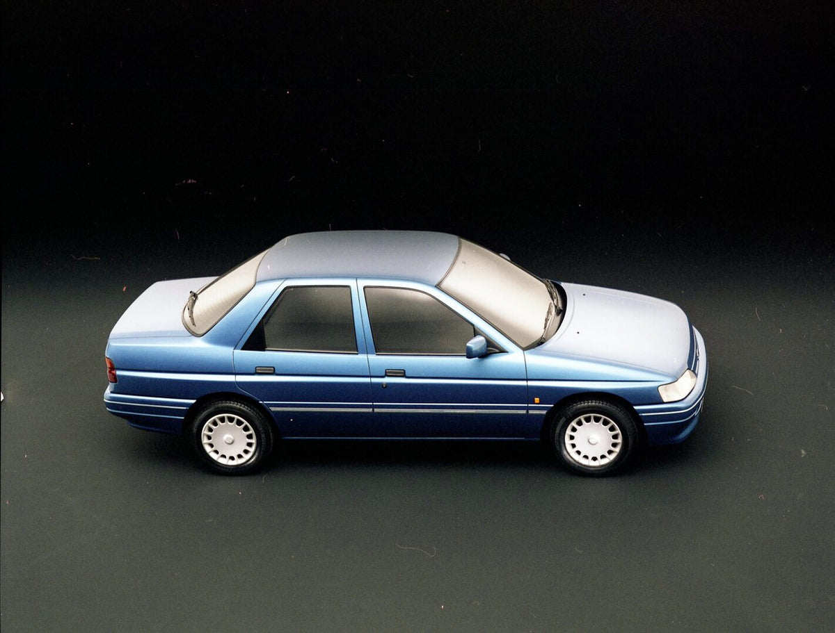 This archival image documents the 1989 Ford Orion MK II aerial view in studio and is preserved in the Ford Heritage Vault as part of Ford Motor Company's historic photographic archive. Free for personal, non-commercial use. Ford Heritage Vault ref...