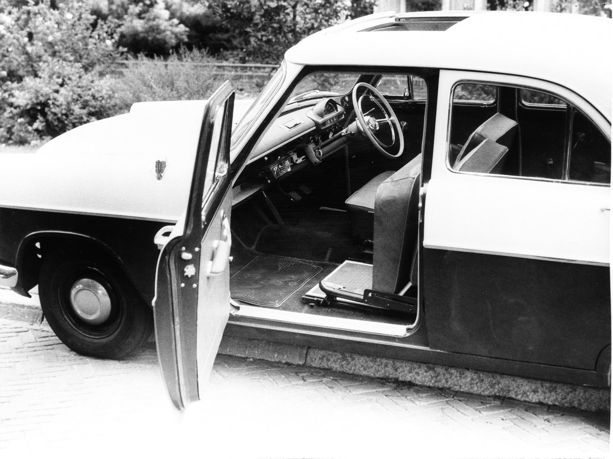 This archival image documents the 1958 Ford Zodiac for Rukspolitie view of interior and is preserved in the Ford Heritage Vault as part of Ford Motor Company's historic photographic archive. Free for personal, non-commercial use. Ford Heritage Vau...