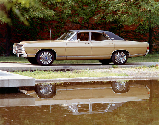 1968 Ford Torino Brougham four-door scenic HV 1968-0037